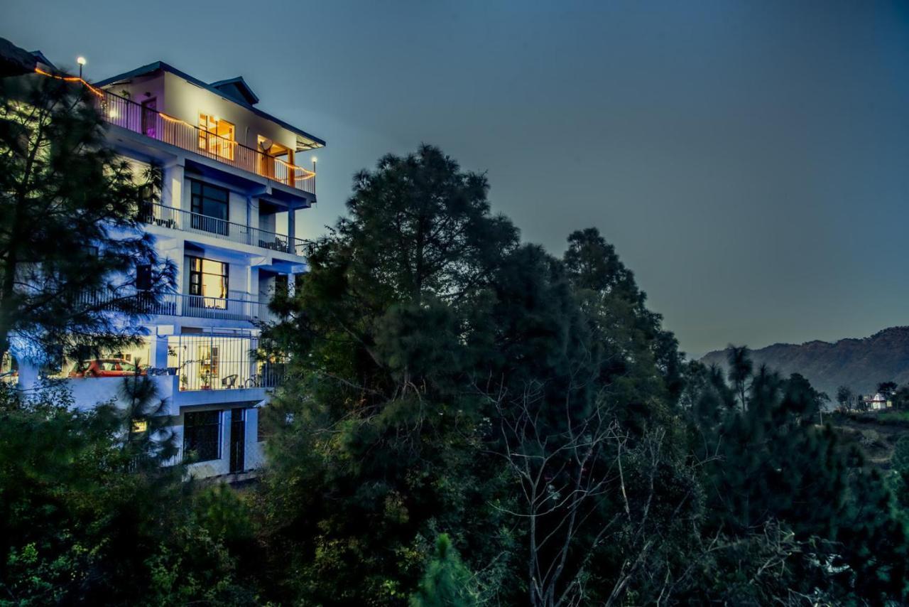 Terrace Retreat Bed and Breakfast Kasauli Esterno foto