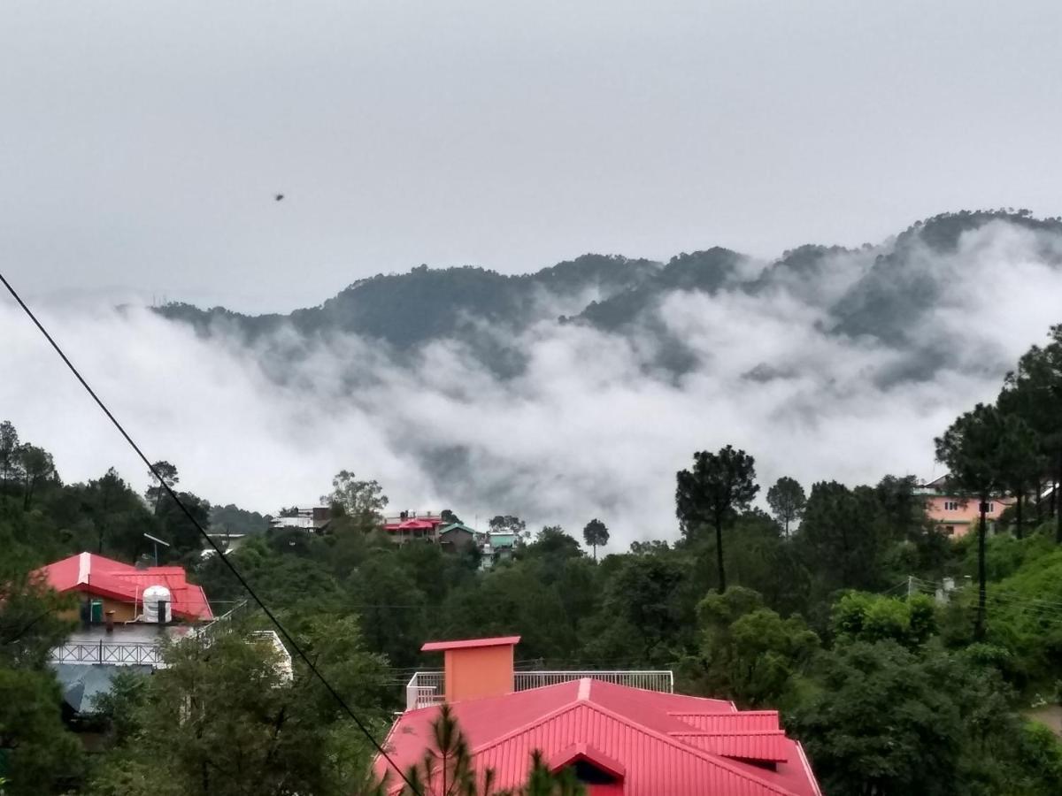 Terrace Retreat Bed and Breakfast Kasauli Esterno foto