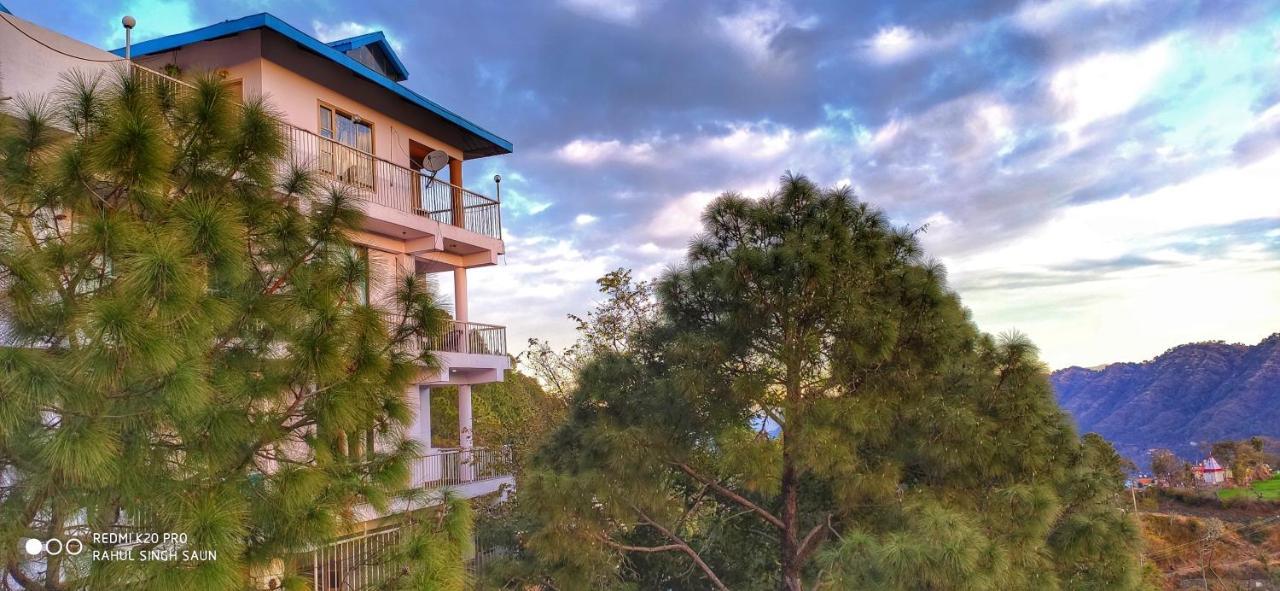 Terrace Retreat Bed and Breakfast Kasauli Esterno foto