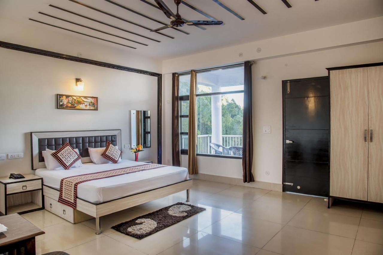 Terrace Retreat Bed and Breakfast Kasauli Esterno foto